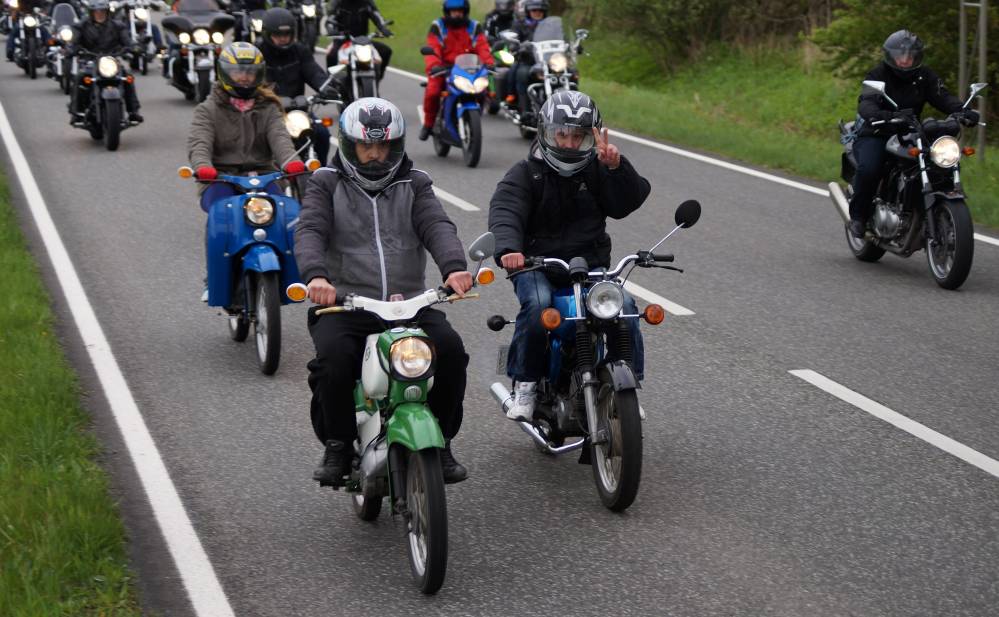 Ausfahrt des 18. Bikergottesdienst 2015 in Bad Doberan