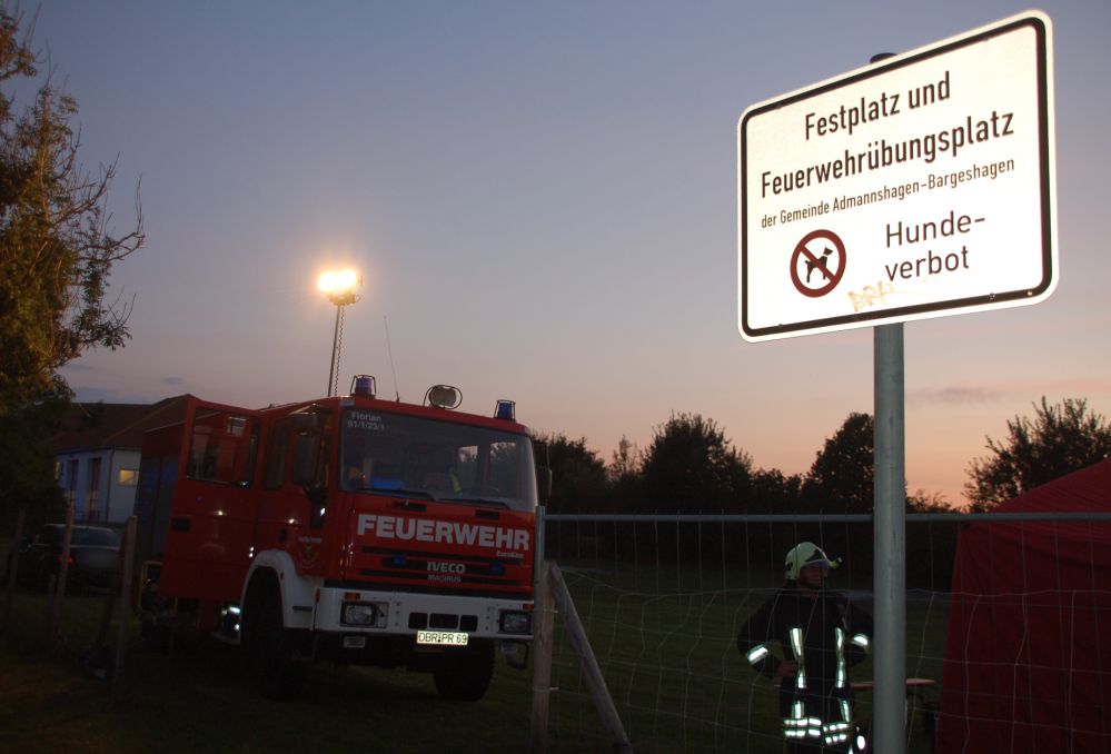 Gefahrgutbrand bei der Entsorgungsgesellschaft EMV für Mecklenburg Vorpommern in Bargeshagen bei Rostock