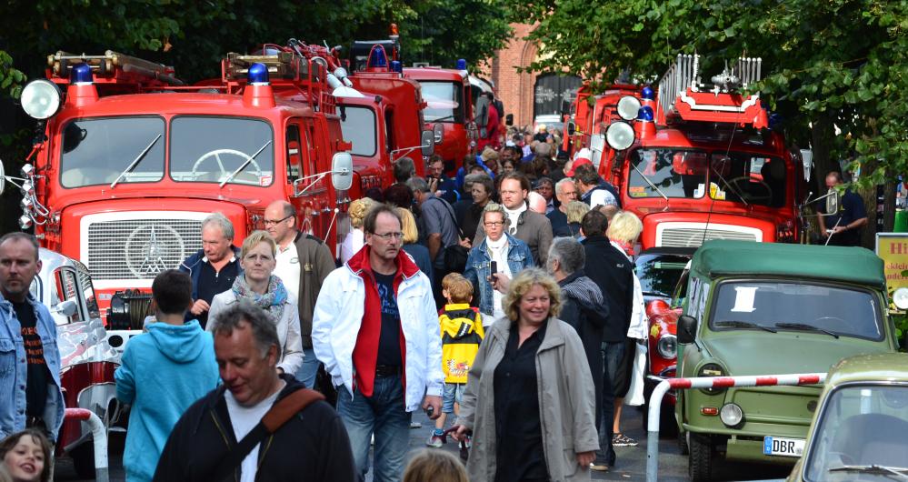 13. Schwanenrallye 2012 - Veranstaltungsgelände und Ausfahrt nach Warnemünde