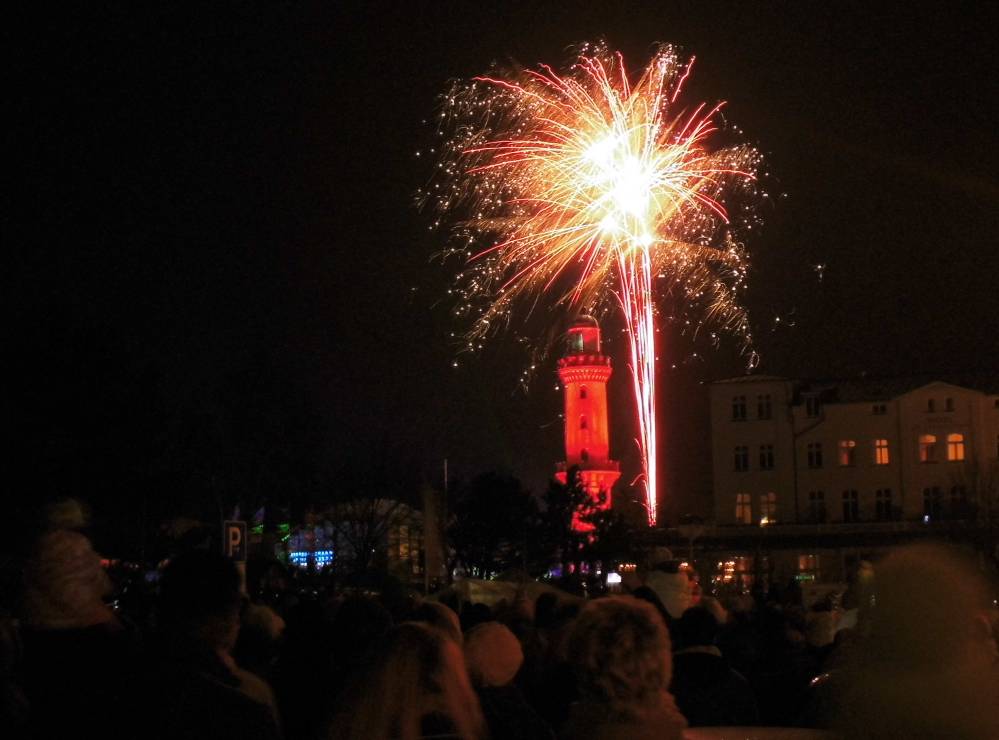 Warnemünder Turmleuchten 2015 am Rostocker Strand